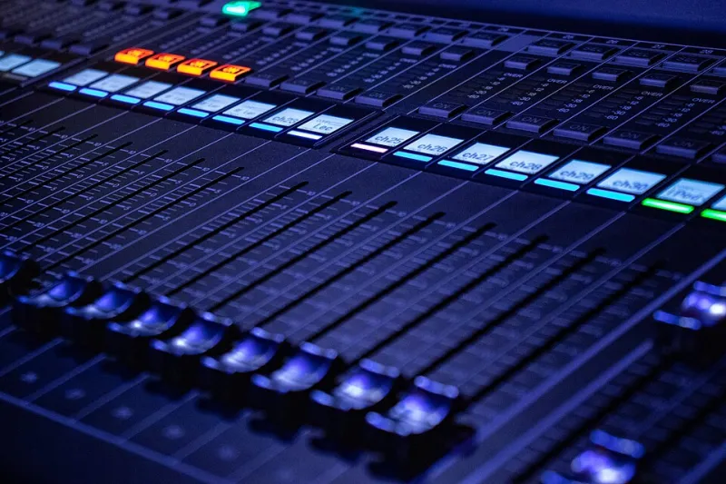 Drop it Like It's Góralski: Jak Polscy DJ-e Podbijają Kluby w USA Folkiem i Elektroniką